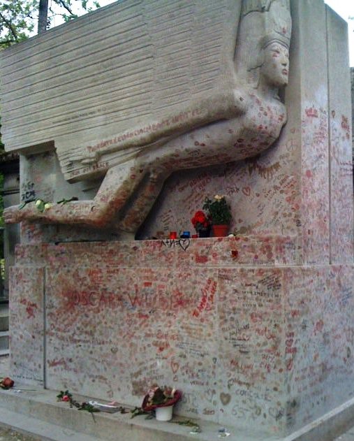 Picture of Oscar Wilde's tomb