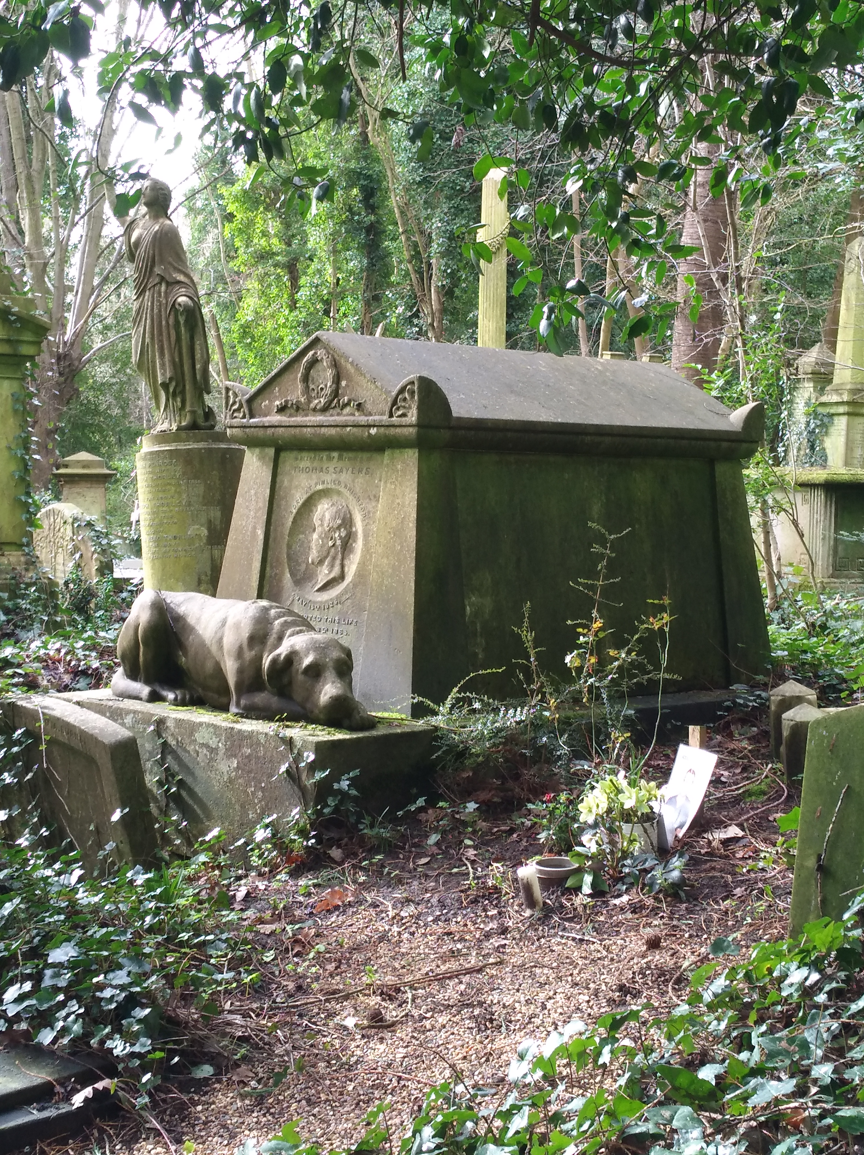 Tomb of Tom Sayers, Highgate Cemetery